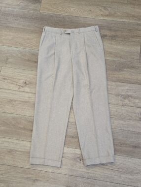 Ermenegildo Zegna Light Taupe Wool Pleated Dress Pants